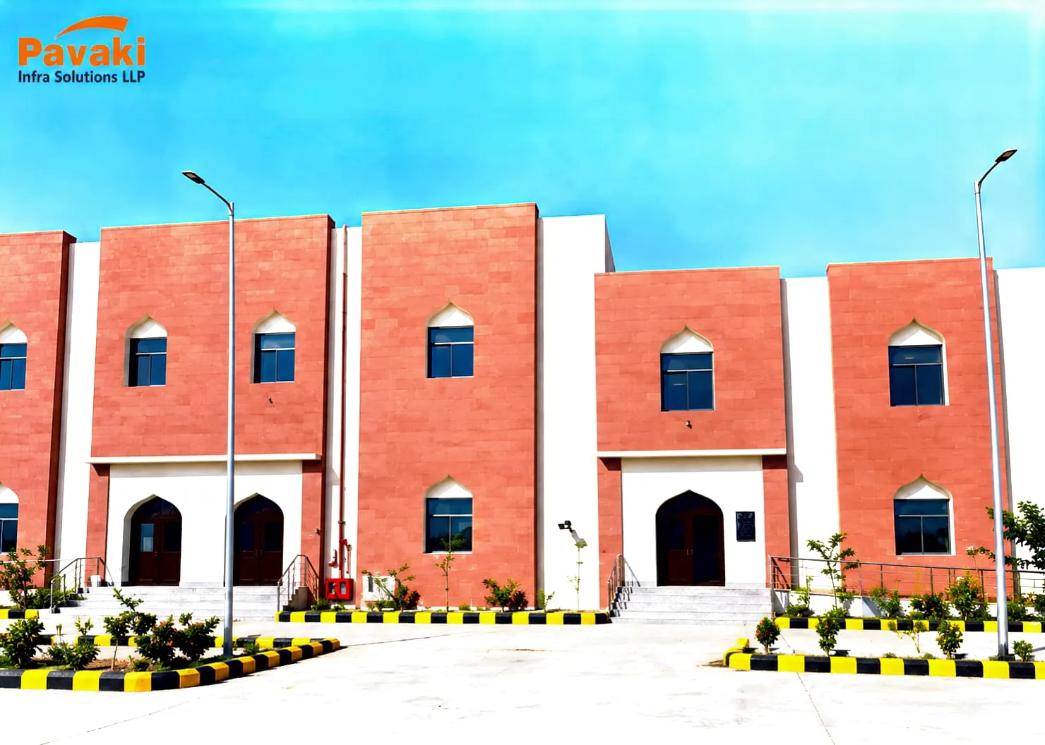 Red sandstone blocks with arched windows at the Atal Bihari Vajpayee Sanskritik Sankul Kendra, Agra
